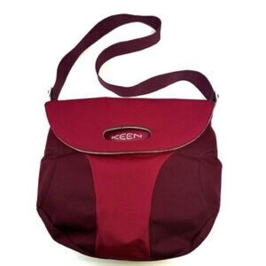 Keen Hybrid Sling Shoulder Crossbody Bag Burgundy